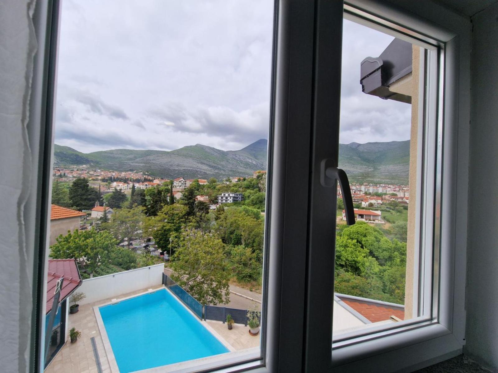 Studio Apartmani Milovic Trebinje Buitenkant foto